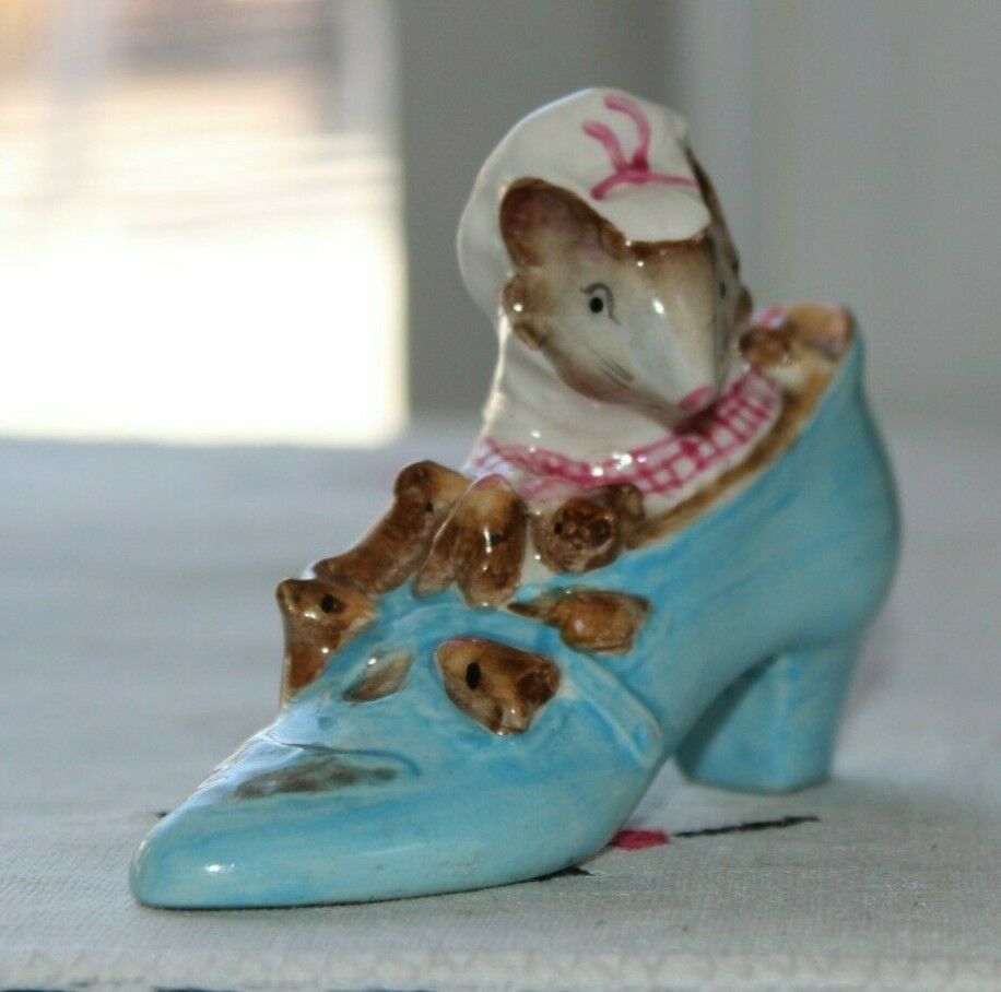 Beatrix Potter's " The Old Woman Who Lived In A Shoe " Figurine Beswick England