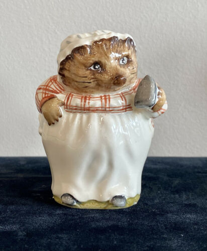 Vintage Beatrix Potter “mrs. Tiggy Winkle” Figurine - F Warne, Beswick England