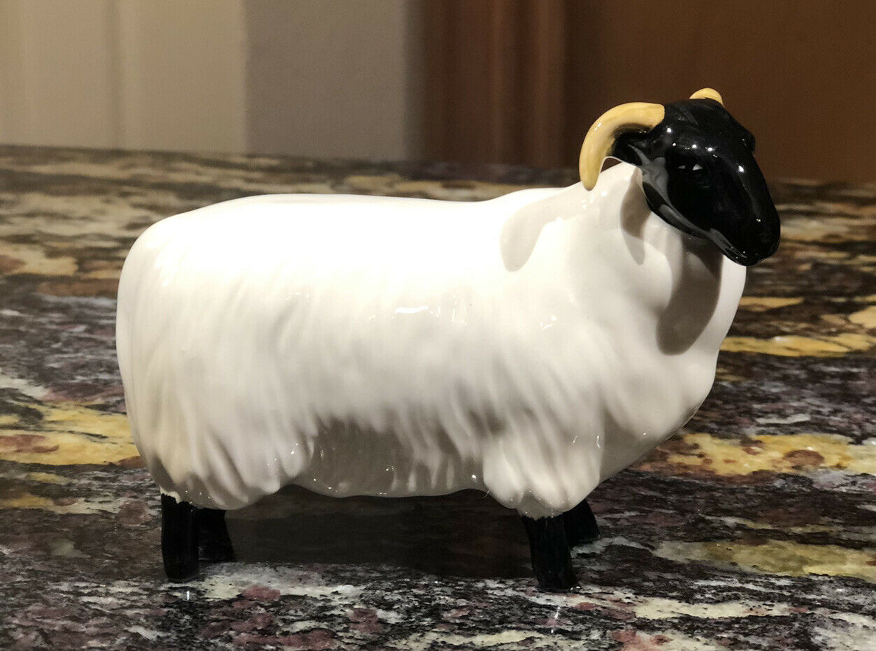 Beswick Black Faced Sheep Ram  Model #1765 - England