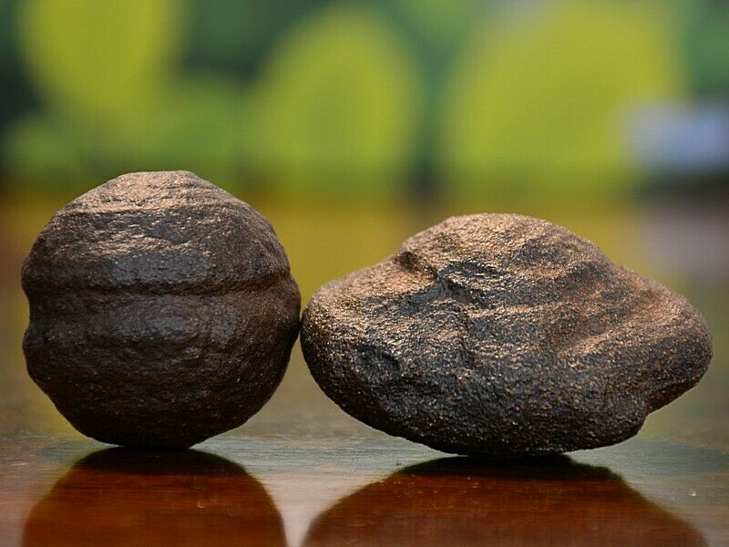 Beautiful Pair Of Moqui Marbles (shaman Stones) From Utah 176 Grams